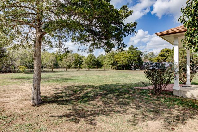 112 Speegle CT, Cedar Creek, TX 78612