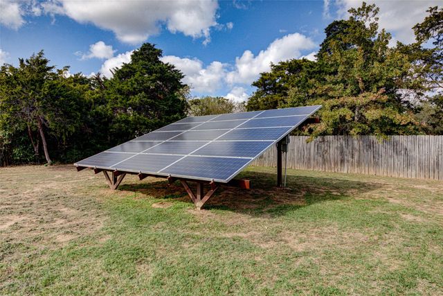 112 Speegle CT, Cedar Creek, TX 78612