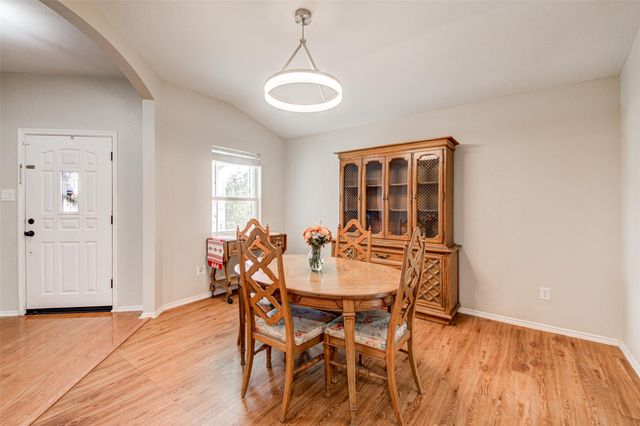 112 Speegle CT, Cedar Creek, TX 78612