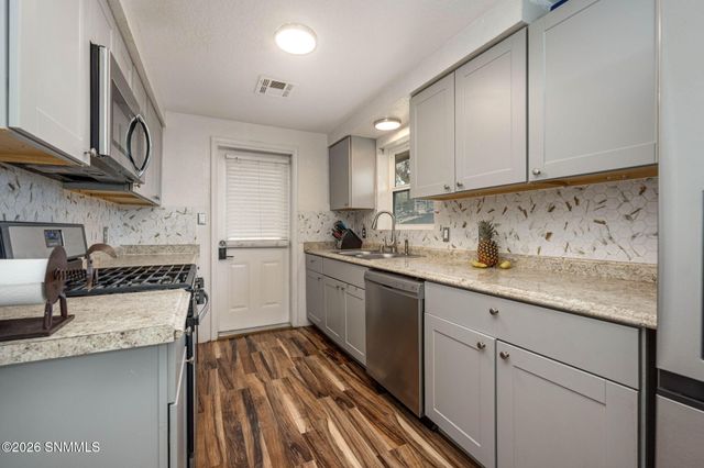 5267 Navajo Trail, Las Cruces, NM 88012