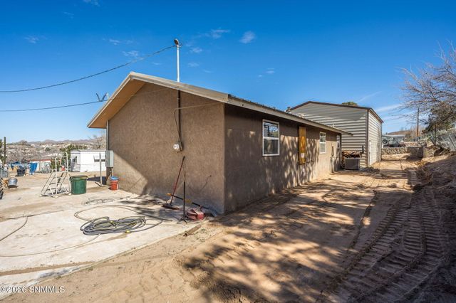 5267 Navajo Trail, Las Cruces, NM 88012