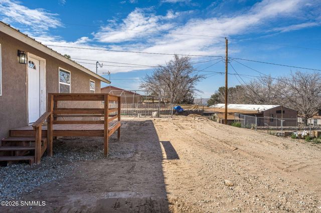 5267 Navajo Trail, Las Cruces, NM 88012
