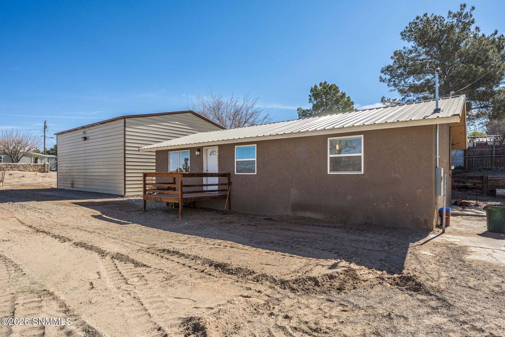 5267 Navajo Trail, Las Cruces, NM 88012