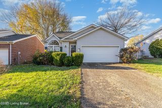 4908 Flushing Way, Louisville, KY 40272