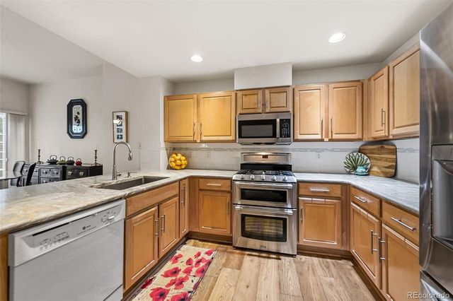 658 S Yarrow Street, Lakewood, CO 80226