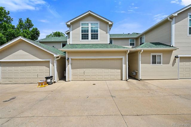 658 S Yarrow Street, Lakewood, CO 80226