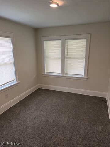 1054 Winton Avenue, Akron, OH 44320