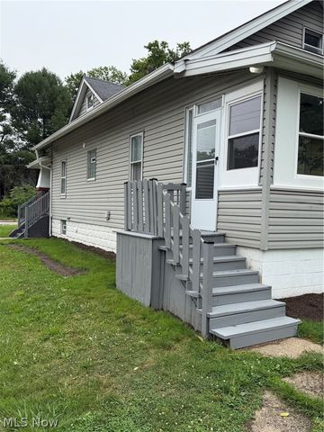 1054 Winton Avenue, Akron, OH 44320
