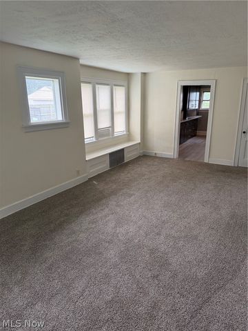 1054 Winton Avenue, Akron, OH 44320