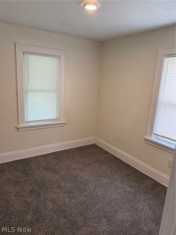 1054 Winton Avenue, Akron, OH 44320