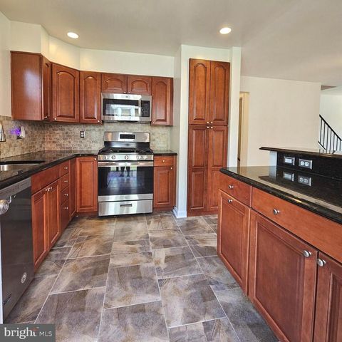 10 S FRENCH ST, Alexandria, VA 22304