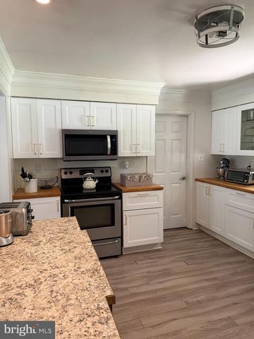 1367 REDWOOD CIR, La Plata, MD 20646
