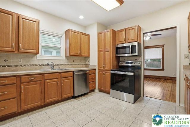 424 South 21st Street, Wilson Boro, PA 18042