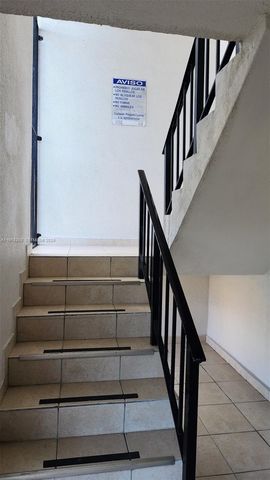 9000 SW 24th St 14C, Miami, FL 33165