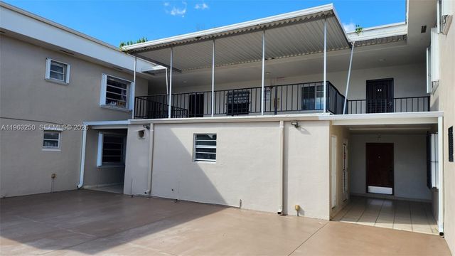 9000 SW 24th St 14C, Miami, FL 33165