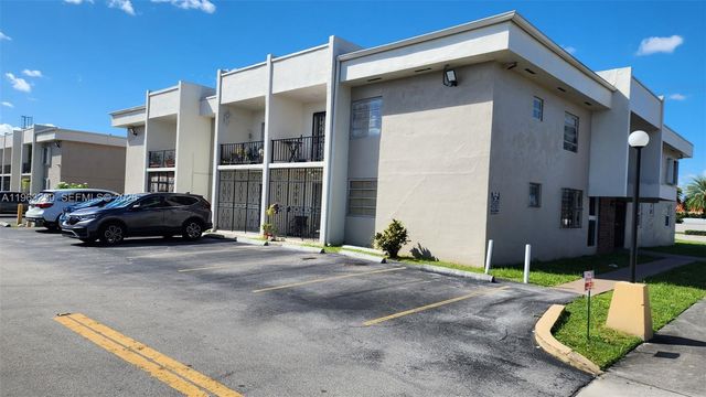 9000 SW 24th St 14C, Miami, FL 33165