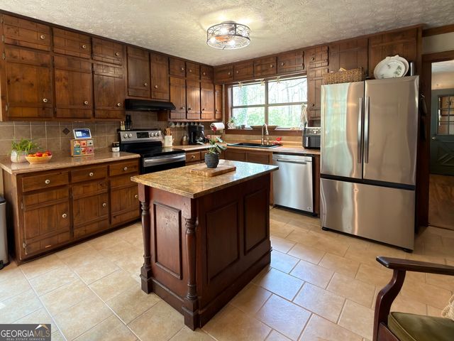 3500 Daniel Bridge Road SW, Conyers, GA 30094