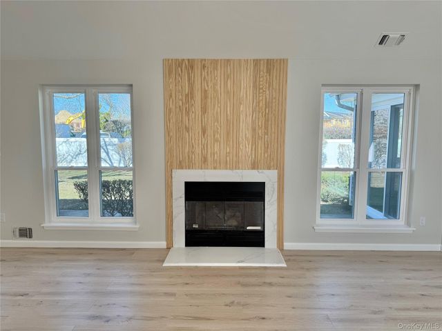 188 River Drive, Moriches, NY 11955