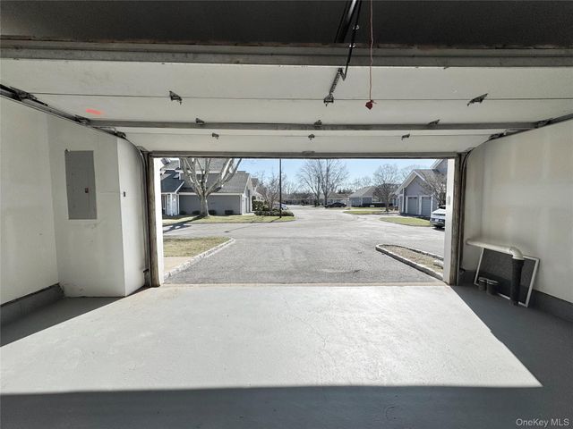 188 River Drive, Moriches, NY 11955