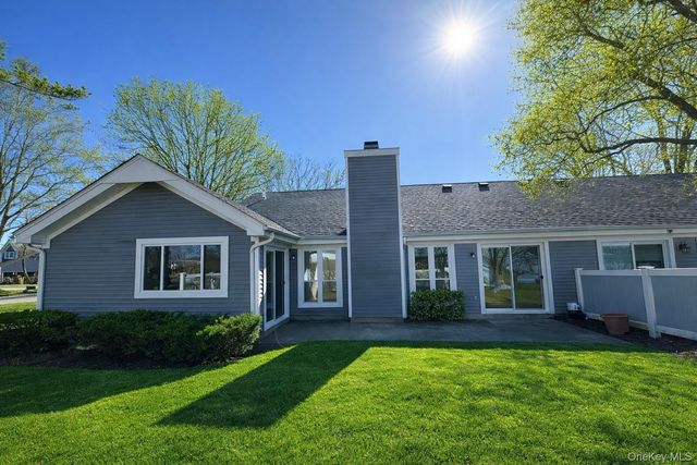 188 River Drive, Moriches, NY 11955