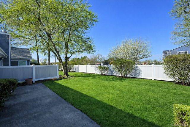 188 River Drive, Moriches, NY 11955