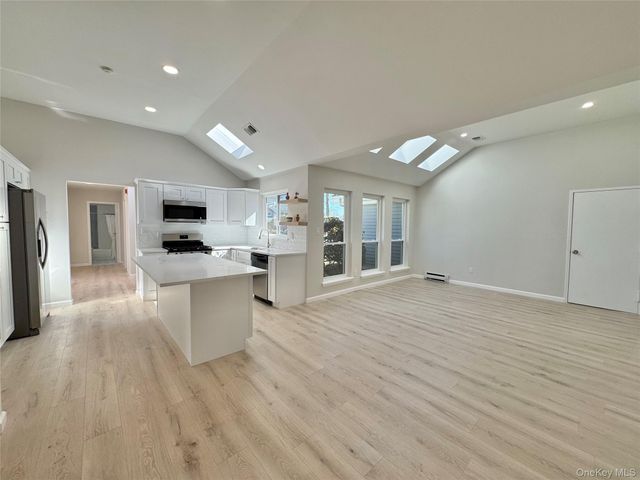 188 River Drive, Moriches, NY 11955