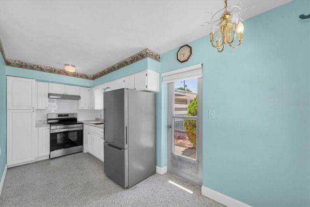 11095 2ND STREET E Unit A, Treasure Island, FL 33706