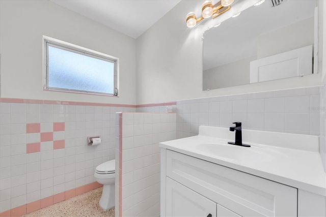 11095 2ND STREET E Unit A, Treasure Island, FL 33706