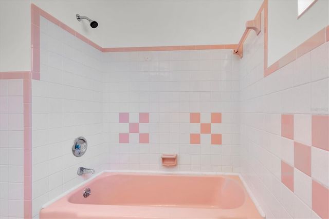 11095 2ND STREET E Unit A, Treasure Island, FL 33706