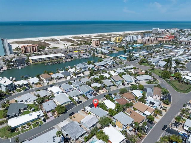 11095 2ND STREET E Unit A, Treasure Island, FL 33706