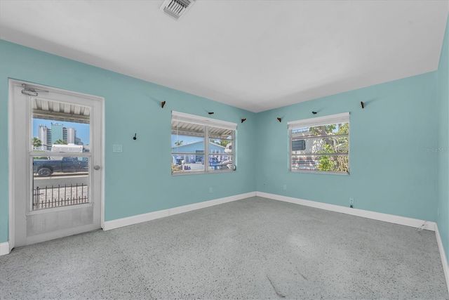 11095 2ND STREET E Unit A, Treasure Island, FL 33706