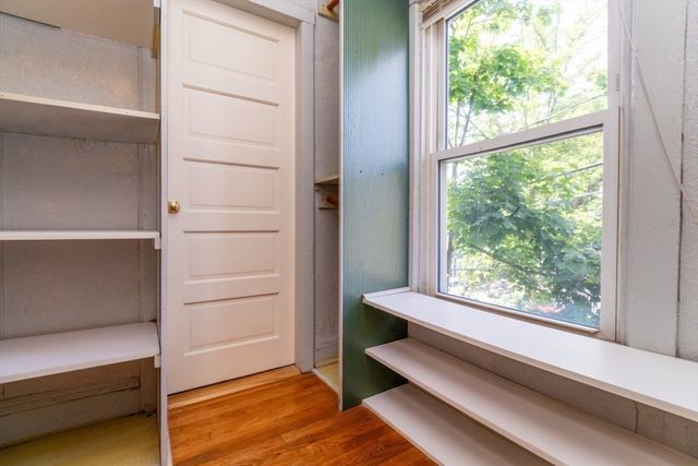 31 Loring St, Somerville, MA 02143