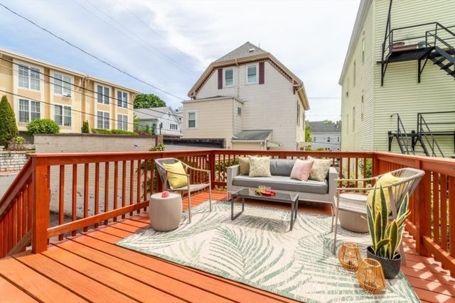 31 Loring St, Somerville, MA 02143