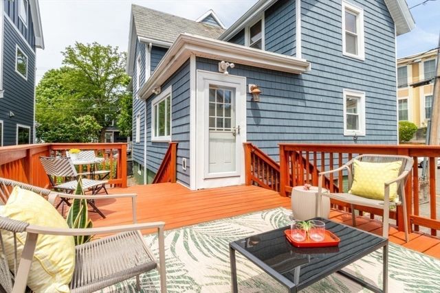 31 Loring St, Somerville, MA 02143