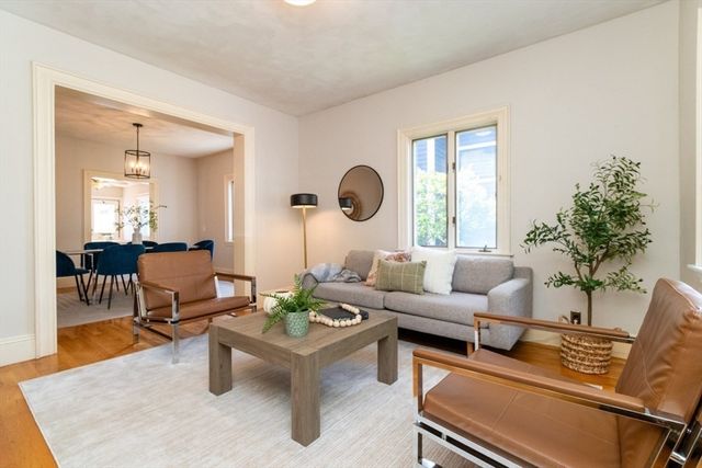 31 Loring St, Somerville, MA 02143