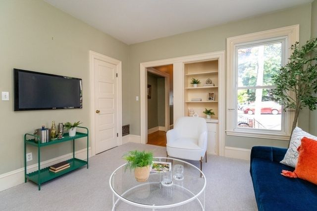 31 Loring St, Somerville, MA 02143
