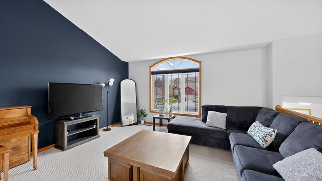 2469 Boulder Ridge Drive NW, Rochester, MN 55901