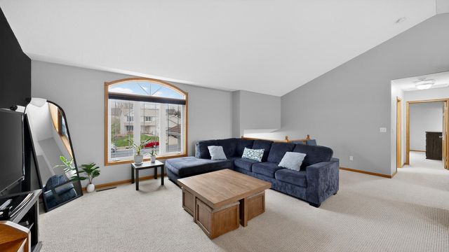 2469 Boulder Ridge Drive NW, Rochester, MN 55901