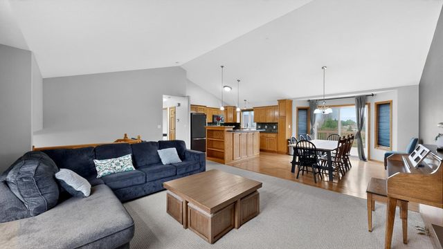 2469 Boulder Ridge Drive NW, Rochester, MN 55901