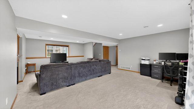 2469 Boulder Ridge Drive NW, Rochester, MN 55901