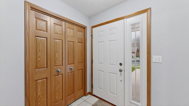 2469 Boulder Ridge Drive NW, Rochester, MN 55901