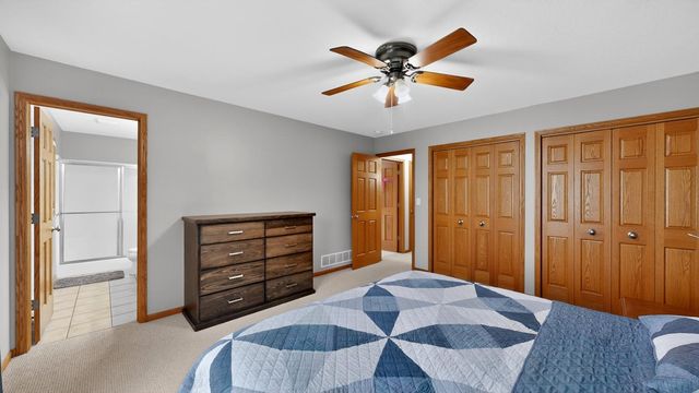 2469 Boulder Ridge Drive NW, Rochester, MN 55901