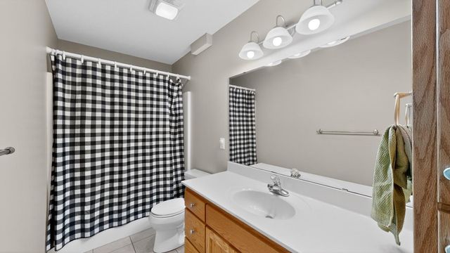 2469 Boulder Ridge Drive NW, Rochester, MN 55901