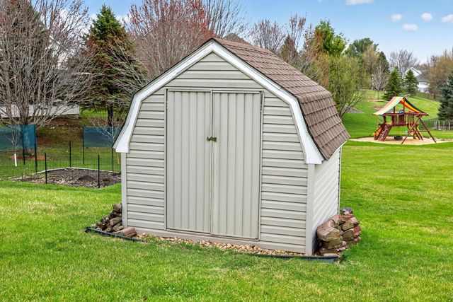 2469 Boulder Ridge Drive NW, Rochester, MN 55901