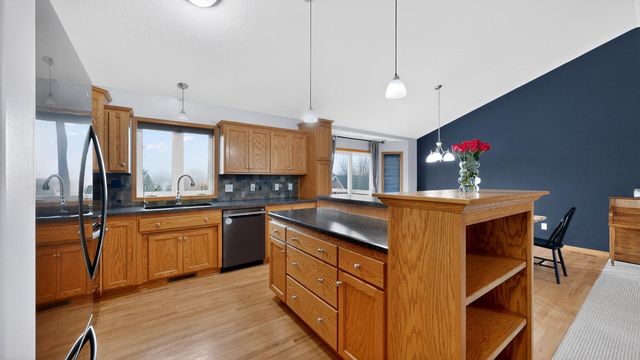 2469 Boulder Ridge Drive NW, Rochester, MN 55901