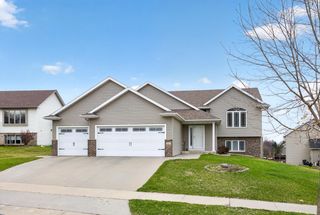 2469 Boulder Ridge Drive NW, Rochester, MN 55901