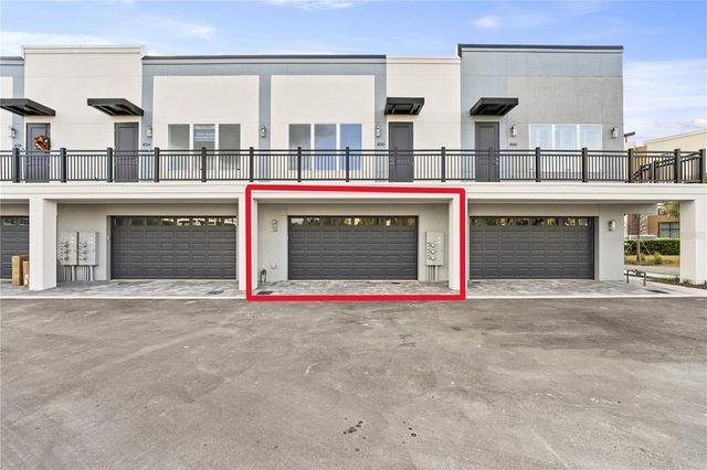 336 CENTER LAKE LANE 336, Oviedo, FL 32765
