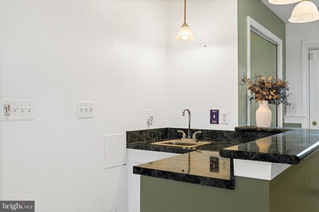6442 WALKER RD, Stewartstown, PA 17363
