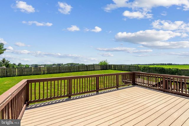 6442 WALKER RD, Stewartstown, PA 17363