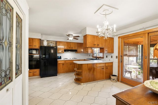 210 Colony Park Drive, Salina, NY 13088